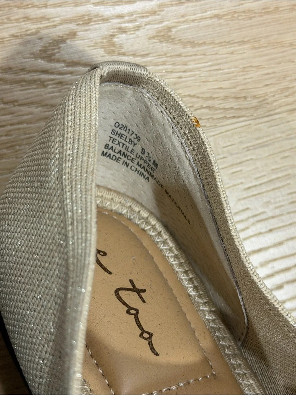 Mee too Women's Cream Mary Jane Flats with Buckle Strap